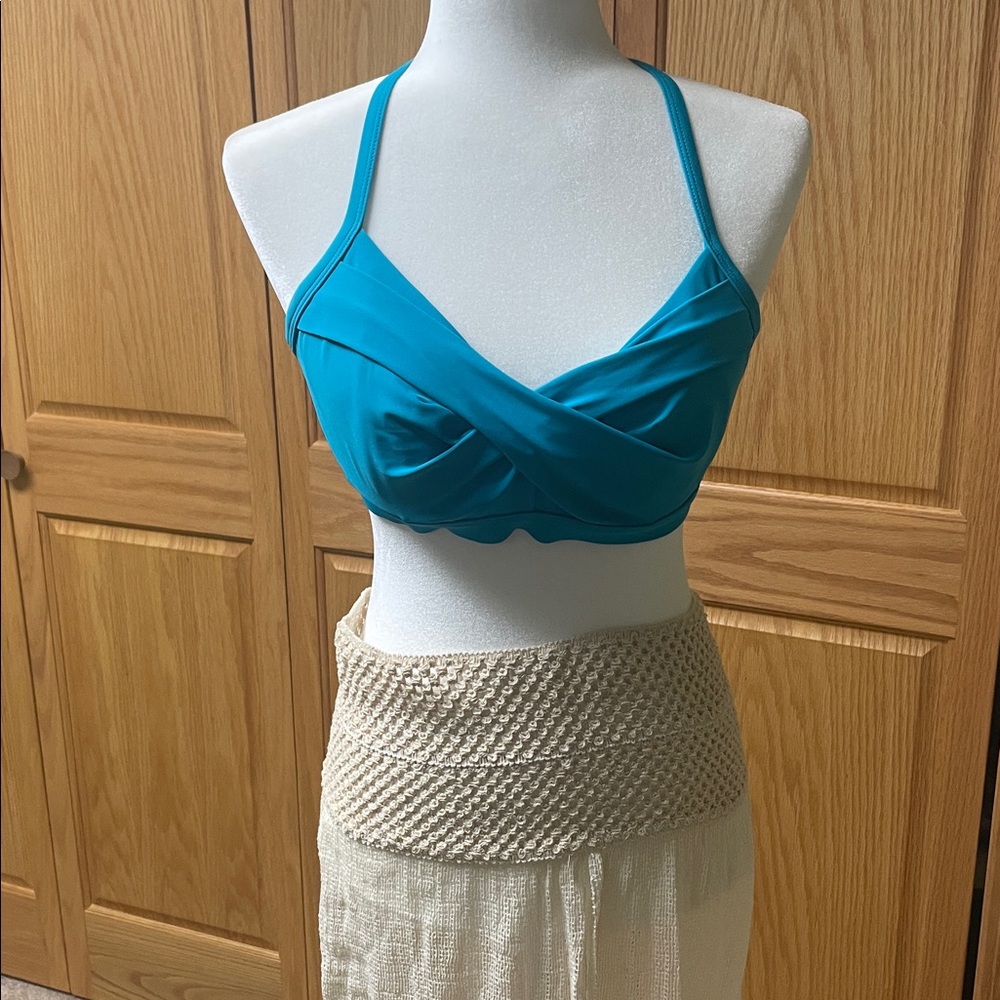 Athleta Bikini Top in Size 36 B/C